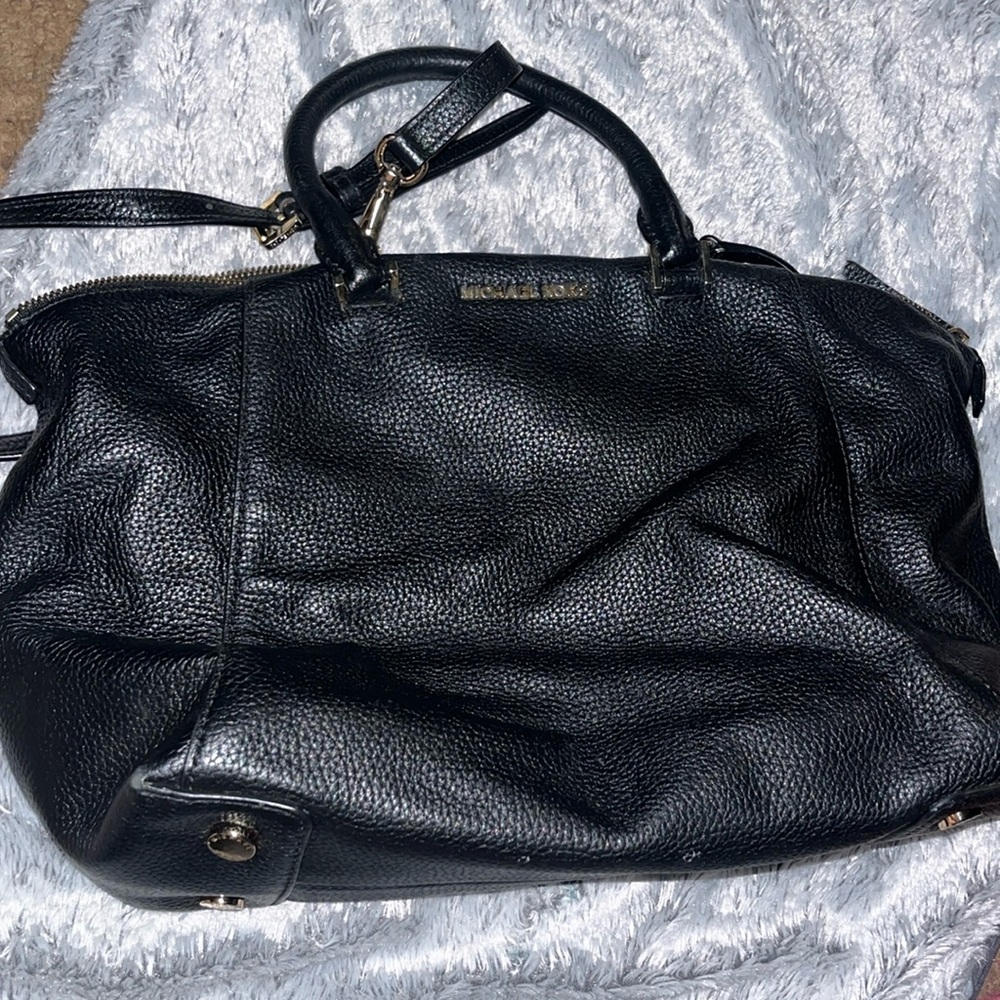 Michael Kors lg leather bag